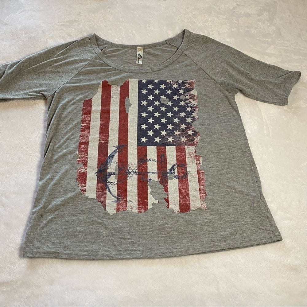 Fair Oaks Scoop Neck Flag Anchor T-shirt Gray Size Medium - Picture 6 of 9